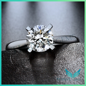 925 Ruban Doigt Anneau 1 Carat 16 Coeurs et Flèches Round Cut Moissanite Anneau pour <span class=keywords><strong>les</strong></span> Femmes - Product Image 3