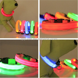 QQPET Wunderschönes LED-Haustier licht LED-Halsband Licht LED-Blitz Hunde halsband - Product Image 1