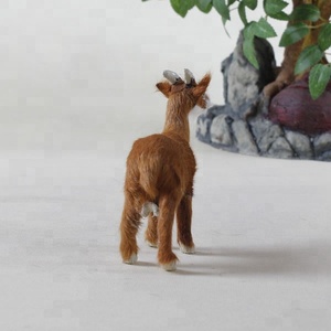 Chine Artificielle Animal Factory Vente Chaude Décoration de La Maison De Chèvre Réaliste Mini Jouet De Fourrure De Chèvre - Product Image 2
