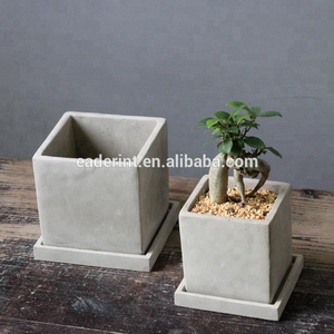 Vaso da fiori in <span class=keywords><strong>cemento</strong></span> <span class=keywords><strong>di</strong></span> forma quadrata in stile semplice con piattino per la decorazione del giardino <span class=keywords><strong>di</strong></span> casa utilizzato con fiori/piante verdi vaso da 10cm/12cm moderno - Product Image 4