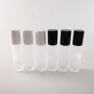 Buen comentario Rollo en botella Vidrio esmerilado transparente con fabricación de rodillos de metal para perfume Aceite esencial Cuidado cosmético de la piel 10ml