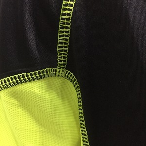 T-shirt sportiva da uomo a <span class=keywords><strong>maniche</strong></span> <span class=keywords><strong>corte</strong></span> in maglia tinta unita traspirante per fitness, corsa e palestra - Nuova collezione all'ingrosso - Product Image 4