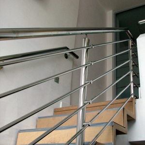 <span class=keywords><strong>Terrasse</strong></span> extérieure en métal tige de garde-corps en acier inoxydable en gros de conception de conception de balustrade de balcon - Product Image 4