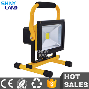 Sl-ydt1001 Made in China gros 10 <span class=keywords><strong>W</strong></span> Rechargeable LED lampe de Camping avec certificat CE - Product Image 1