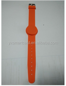 צמיד RFID מסיליקון מתכוונן 125 קילו-הרץ, דגם Tag-05, עמיד למים, פסיבי, עם שבב EM4305, לשימוש בקרת גישה וחברות - Product Image 4