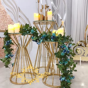 Tubos <span class=keywords><strong>de</strong></span> Acero Inoxidable con Diseño Triangular para Muebles, Columnas, Mesas para Pasteles, Soportes, Plintos, Pedestales, Decoraciones <span class=keywords><strong>de</strong></span> Boda - Product Image 2