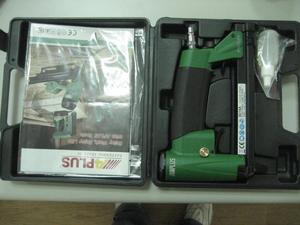 Engrapadora Neumática Automática APLUS 80/16A con Doble Gatillo y Ajuste de Velocidad de Disparo, OEM, de Disparo Único a Velocidades de Disparo Automático Variables - Product Image 5