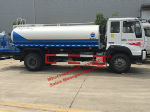 Camion d'eau Howo avec tête de pulvérisation, réservoir d'eau 10000l, grosse remise - Product Image 2