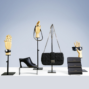 สไตล์ใหม่สีไม้ Mannequin Hand กระเป๋ารองเท้าแว่นตากันแดดจอแสดงผลมือ Manikin Made In China - Product Image 1
