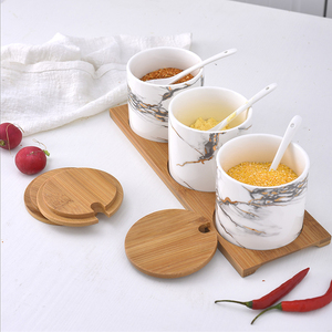 Contenitore per Condimenti in <span class=keywords><strong>Ceramica</strong></span> Effetto Marmo con Inserti Dorati, Barattolo per Sale e <span class=keywords><strong>Spezie</strong></span> con Cucchiaio per Ristoranti - Product Image 3