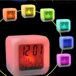 UCHOME Jam Alarm Digital LED 7 Warna, Jam Alarm Digital Berubah