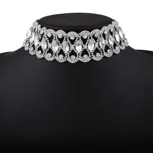 <span class=keywords><strong>Collar</strong></span> de Gargantilla de Cristal con Flores Punk de Lujo 2018, <span class=keywords><strong>Collar</strong></span> de Cadena Dorada y Plateada para Mujer, Joyería de Gargantilla para Boda - Product Image 3