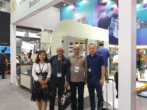 Máquina de fabricación de suela de PVC TPR TPU <span class=keywords><strong>TR</strong></span> para zapatos de fútbol, suela exterior - Product Image 4