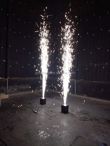 HOt Verkauf <span class=keywords><strong>Wireless</strong></span> <span class=keywords><strong>DMX</strong></span> Fernbedienung 650w kaltes Feuerwerk Maschine Hochzeit Elektrischer Funken Feuerwerk Maschine <span class=keywords><strong>DMX</strong></span> Control Cold Flame - Product Image 3