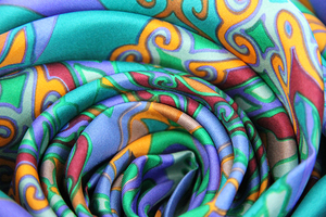 Bufanda de pavo con impresión de pantalla de sarga de seda 100% personalizada - Product Image 4