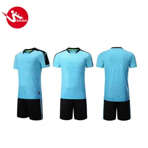 Goedkope Quick Droge Unisex Sport Wear Voetbal Uniform Voetbal Jersey Set Gemaakt In China