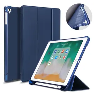 Capa de couro de borracha com três dobras para iPad Pro 11, suporte à prova de choque com despertador automático para dormir/despertar, porta-lápis incluído