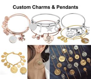 Venta al por mayor de moda último diseño rectángulo de crédito <span class=keywords><strong>suisse</strong></span> colgante chapado en oro de plata Elizabeth II encantos de moneda colgante - Product Image 6