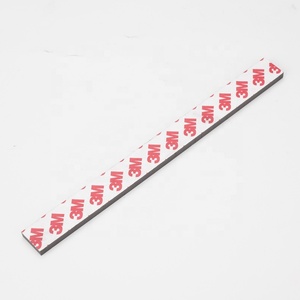 Bandes magnétiques en caoutchouc souple extrudé isotropique, aimants industriels permanents revêtus, <span class=keywords><strong>feuille</strong></span> <span class=keywords><strong>magnétique</strong></span>, tolérance de découpe de 1 mm, moulage - Product Image 2