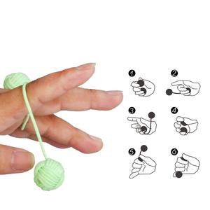 Juguetes de Puño de Mono Doble de Paracord Estilo Amarillo, Juguetes de Puño de Mono de Paracord Tejidos a Mano - Product Image 5