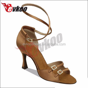 6 Styles de Satin Matériel Talon Haut Zapatos De Baile <span class=keywords><strong>Latino</strong></span> Sandales Diamant Boucle Décorer Mince Chaussures De Danse 3 Couleurs Disponibles - Product Image 2