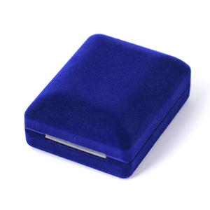 Blue and <strong>Black</strong> Color <strong>Velvet</strong> Necklace <strong>Jewelry</strong> Packaging <strong>Box</strong>