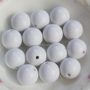 Mehrfarbige einfarbige 6mm 8mm 10mm 12mm 14mm 18mm 20mm cremeweiße runde Acryl perlen für die Schmuck herstellung