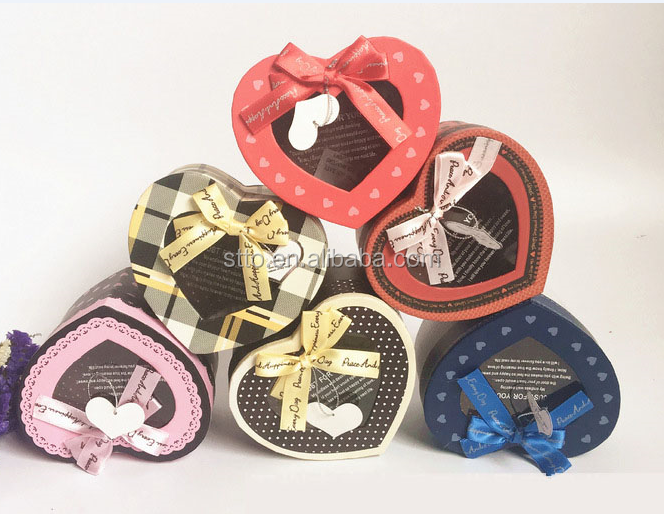 Papier cœur forme boîte de bonbons