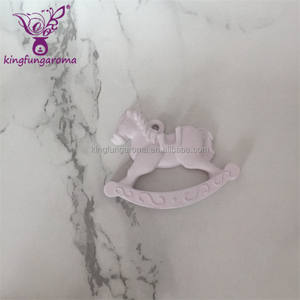 공장 좋은 판매 세라믹 방향 돌 냄새가 좋은 찰흙 돌 종이 플라스틱 냄새 차 공기 청정제 - Product Image 4