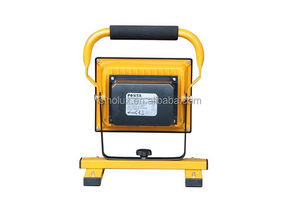 Faretto <span class=keywords><strong>LED</strong></span> COB Ricaricabile 2400LM 18650 30W 800g per Magazzini Grado di Protezione IP65 Uso Esterno in Lega di Alluminio - Product Image 5
