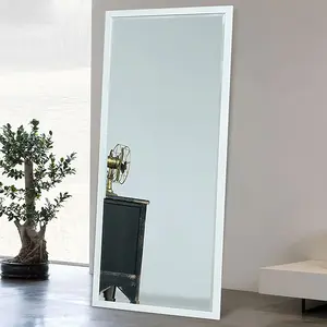 Новое длинное белое зеркало во французском стиле