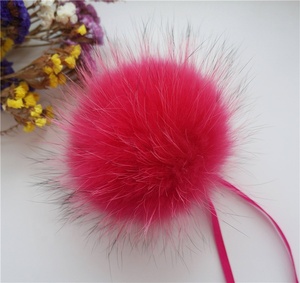 Boule de fourrure de raton laveur teint naturel véritable pompons de fourrure de raton laveur - Product Image 4