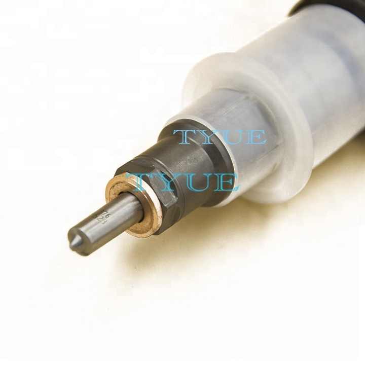 Source Diesel Injector 0445 120 054 For BOSCH Common Rail Disesl 