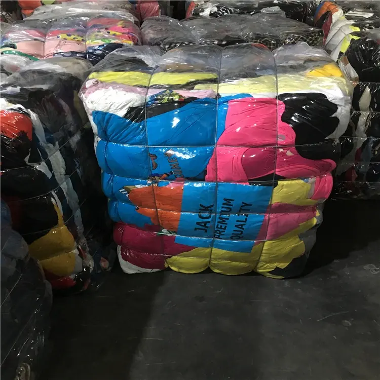 container selling wholesale mix brand second hand clothing fashion design used clothes in bales