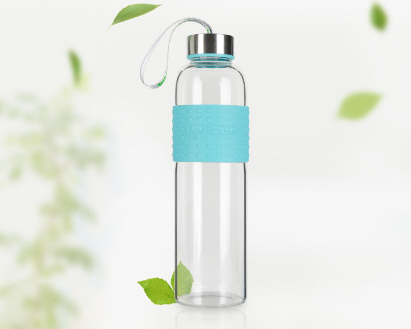 Premium 20 ounce Leak-Proof Glass Water Bottle with Neoprene Insulating Sleeve & Stainless Steel lid