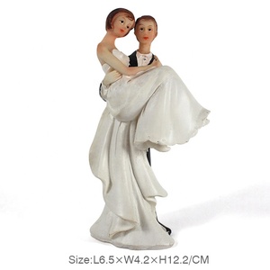 Harz Liebe Hochzeit Paar Geschenk Statuen - Product Image 5