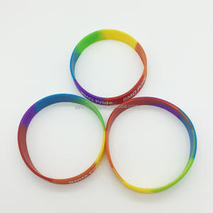 צמידי סיליקון צבעוניים מפולחים בעיצוב אופנתי עם לוגו בהתאמה אישית, קולקציית <span class=keywords><strong>2026</strong></span>, לאירועי קידום מכירות - Product Image 6