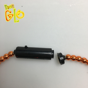 Giá rẻ Orange <span class=keywords><strong>LED</strong></span> ánh sáng nhấp nháy Vòng cổ với hạt kinh tế vui Đảng ủng hộ cho tổ chức sự kiện khuyến mãi - Product Image 6