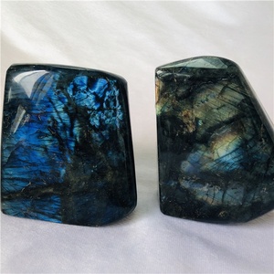 Labradorite naturale pietra di cristallo in piedi pietra di energia di pietra per la decorazione - Product Image 5