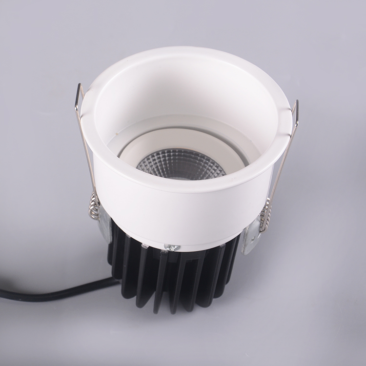 10W Recessed LED Ceiling Spotlights 80mm Cut Out LED Downlight For Inner Door