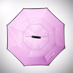 Parapluie pliant inversé personnalisé en gros avec poignée en plastique étanche à la pluie couleurs et conceptions personnalisées - Product Image 5