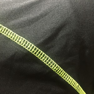 T-shirt sportiva da uomo a <span class=keywords><strong>maniche</strong></span> <span class=keywords><strong>corte</strong></span> in maglia tinta unita traspirante per fitness, corsa e palestra - Nuova collezione all'ingrosso - Product Image 5