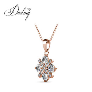 Charm Snowflake Shape Pendant Daisini Adornado con cristales Swarovski Sterling Silver 925 Charming Daisini Necklace - Product Image 3
