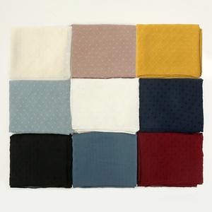 Le plus Apprécié Coeur Conception Longue Couleur Unie Foulard En Mousseline de Soie Foulard Femmes Hijab - Product Image 6