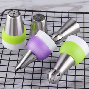 A buon mercato glassa borsetta ugello convertitore per decorazione torta per Cupcake biscotto fondente 3 fori 3 colori - Product Image 4