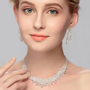 OBE di marca di nuovo arrivo di qualità superiore di vendita calda belle donne Cubic Zirconia Accessori di Cerimonia Nuziale Set di gioielli Da Sposa