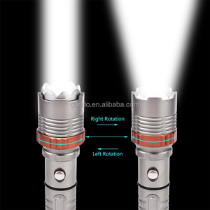 Rotación ajustable foco led linterna táctica para auto defensa militar - Product Image 4