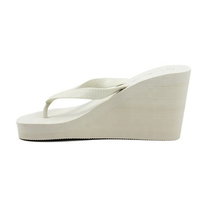 Infradito con Suola Spessa e Tacco Alto OEM, Ciabatte con <span class=keywords><strong>Zeppa</strong></span> in EVA Bianco Nude per Donna - Product Image 6