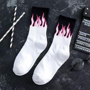 Youki hommes décontracté hiver longues chaussettes à la mode flamme motif coton confortable et respirant vous garde au chaud - Product Image 5