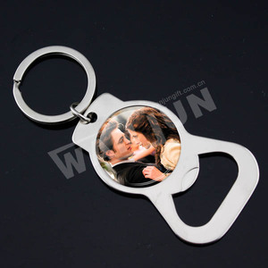 Сувениры из цинкового сплава в мультяшном стиле для свадебных подарков с офсетной печатью, портативные промо-сувениры для офиса для гостей - Product Image 2